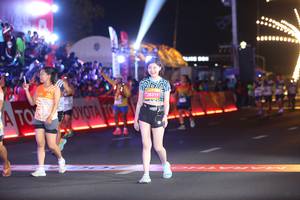 BIB: 
                            <button type="button" onclick="openModal(23339631)" class="btn btn-primary btn-sm float-right btn-popup" data-toggle="modal" data-target=".modal-high-quality">
                        <i class="fas fa-shopping-cart"></i> Add to Cart
                    </button>
                                            <button type="button" onclick="isThisMe(23339631, true)" class="btn btn-success btn-sm float-right btn-popup btn-isme hidden" data-toggle="tooltip" data-placement="bottom" title="นี่คือรูปของคุณใช่ไหม คลิกที่นี่เพื่อเอาเข้าอัลบั้ม">
                        <i class="fas fa-plus"></i> Add to album
                    </button>
                    <button type="button" onclick="isThisMe(23339631, false)" class="btn btn-warning btn-sm float-right btn-popup btn-isnotme hidden">
                        <i class="fas fa-ban"></i> Remove from album
                    </button>